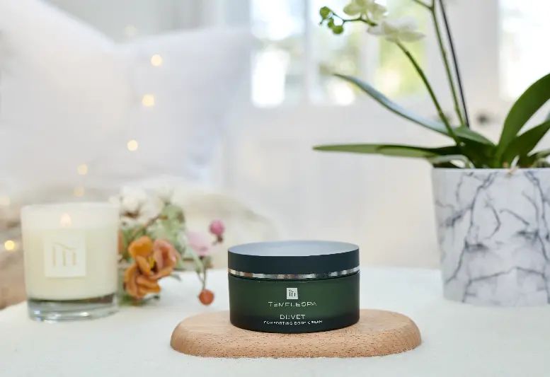 trenython-manor-templespa-skincare-products-09